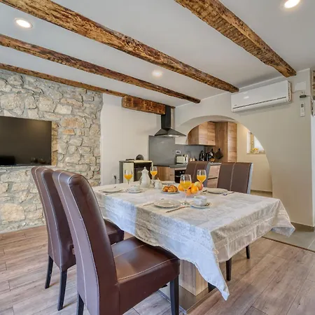 Sirotnjak 4 By Interhome *